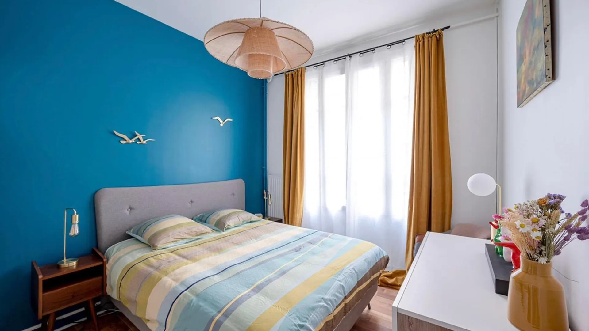 Charming Quiet Apartment Near Montmartre Paris Frankrike